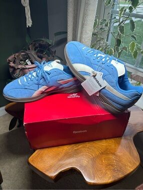 NIB Reebok Hammer Street Essential Blue Chalk Gum Men's US Size 12